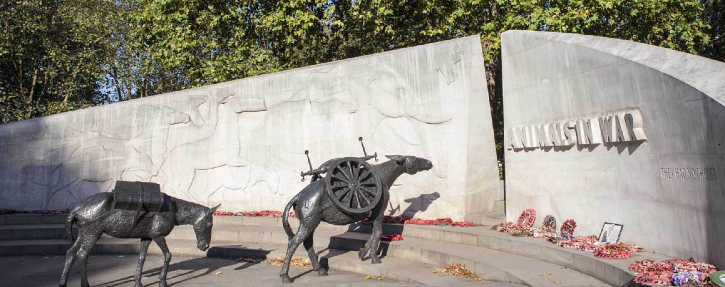 Мемориал «Животные на войне». Лондон (Великобритания).
